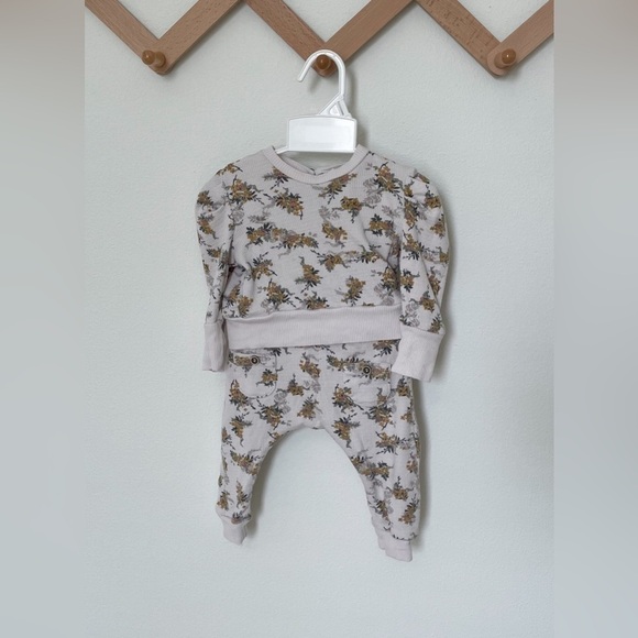 3/$30 Jessica Simpson | Baby Girl Long Sleeve Pants Outfit - Picture 1 of 5